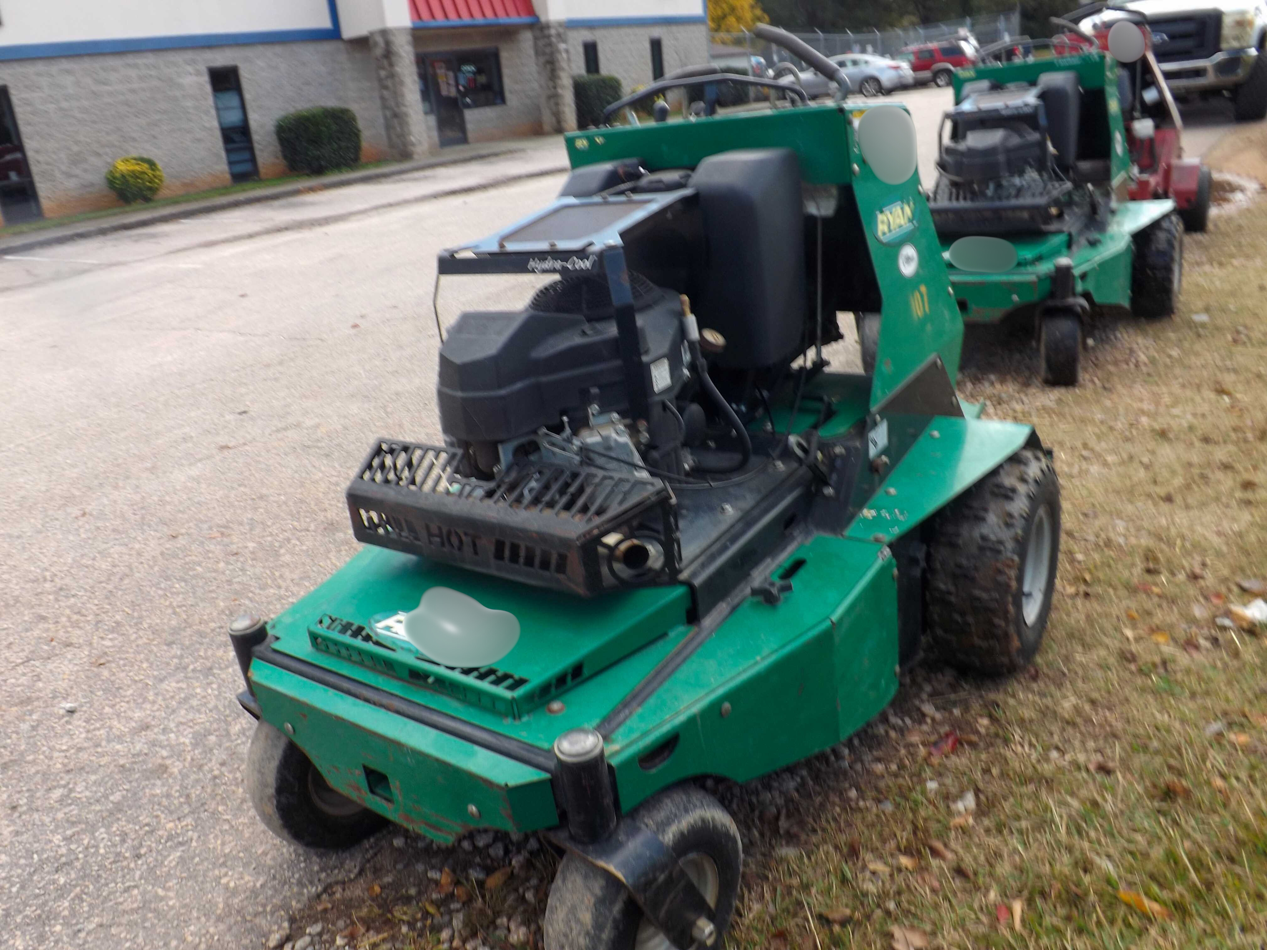 2017 Ryan Stand-On Aerator