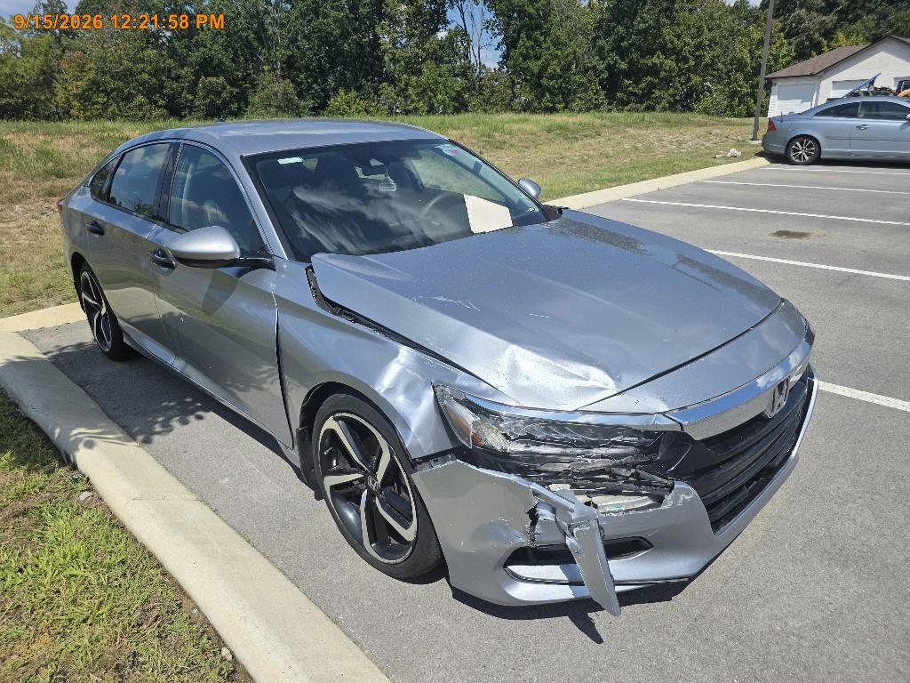CLEAN TITLE 2018 Honda Accord - photo 1