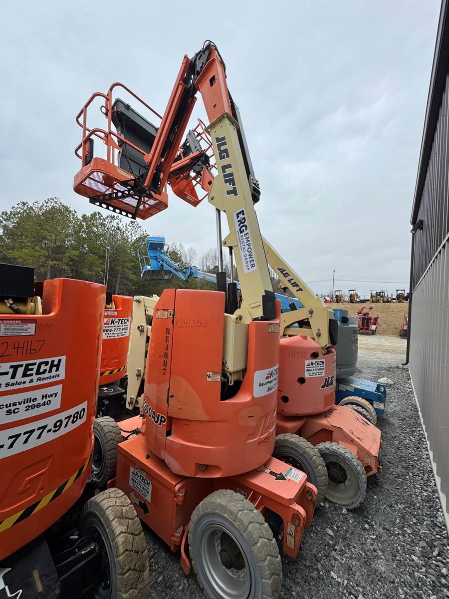 JLG E300AJP ELECTRIC BOOM LIFT - photo 2