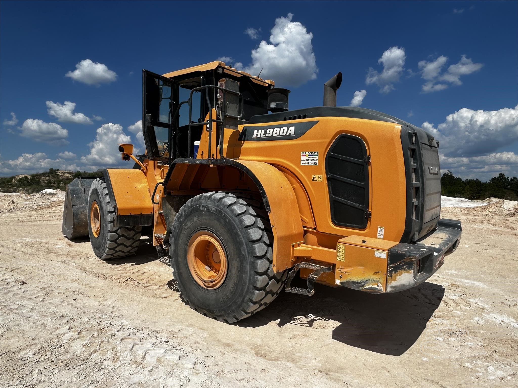 2021 HYUNDAI HL980A Wheel Loader - photo 4