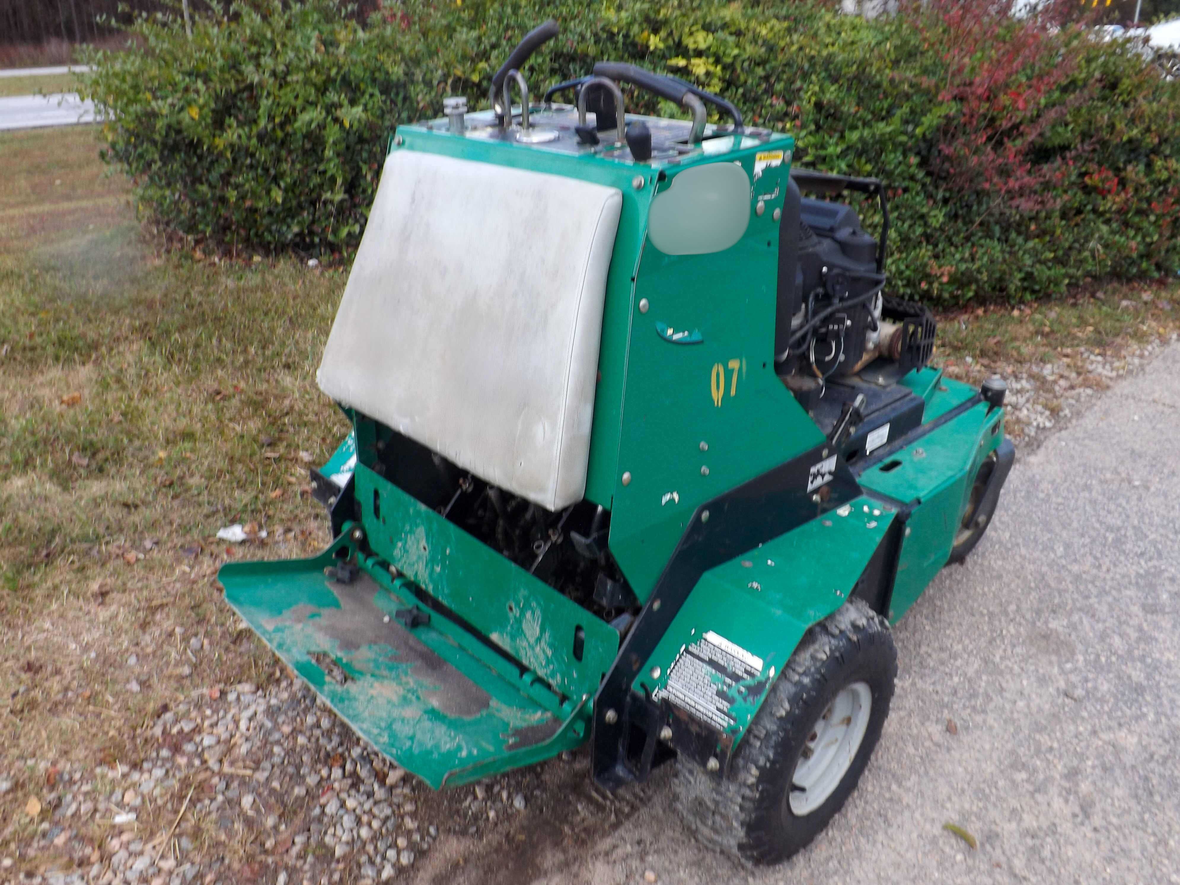 2017 Ryan Stand-On Aerator - photo 4