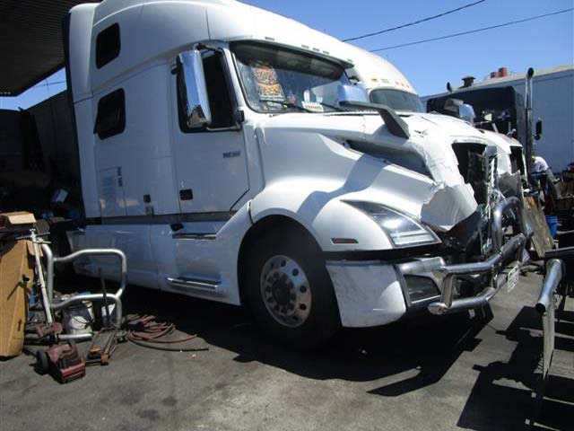 2020 Volvo VNL 860 