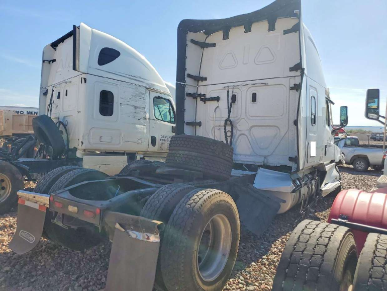 2021 Freightliner Cascadia - photo 5