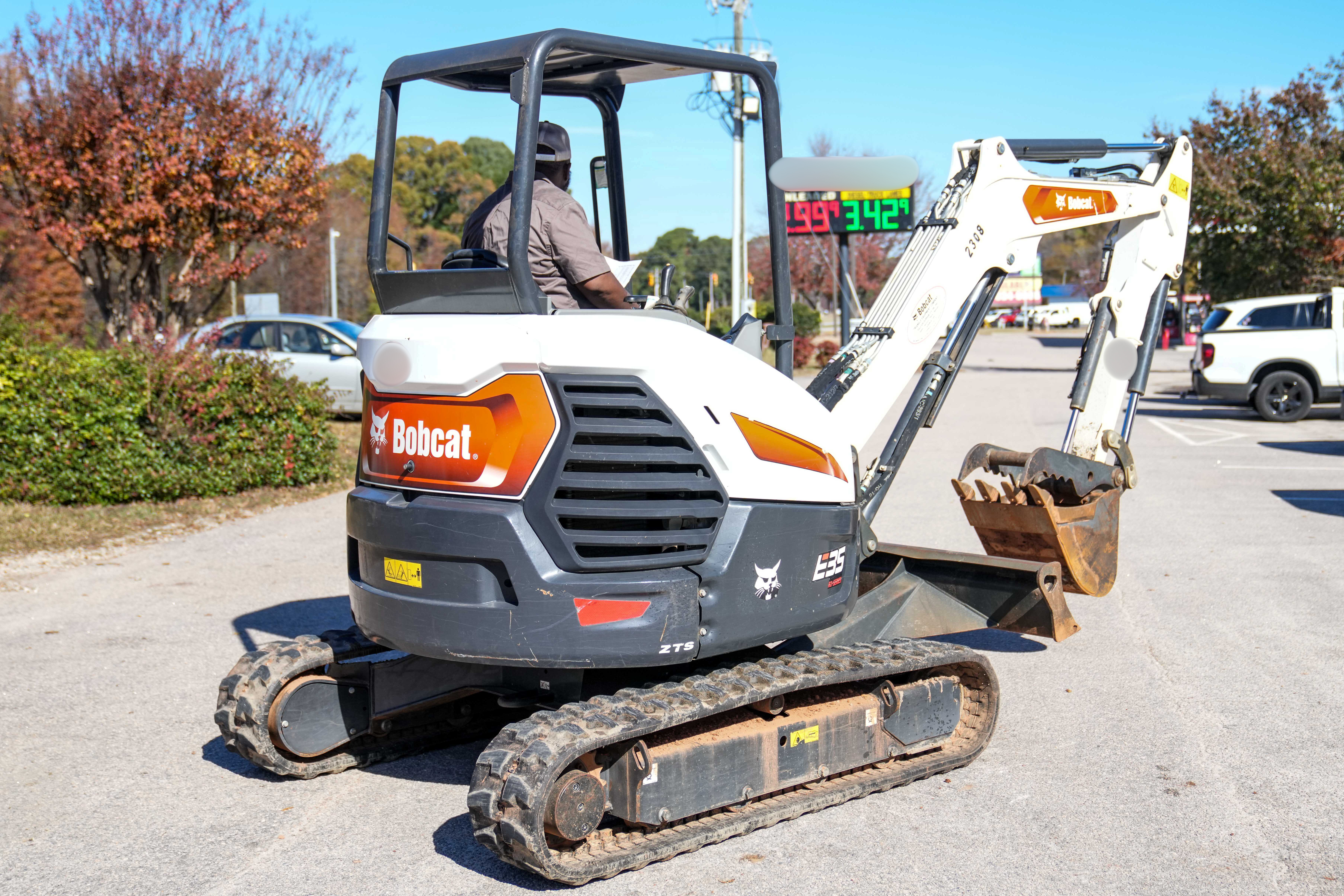 2023 Bobcat E35i Mini Excavator - photo 2