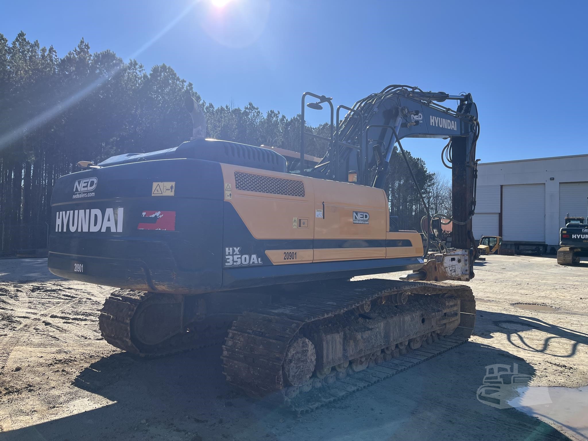 2023 HYUNDAI HX350AL Crawler Excavator - photo 4