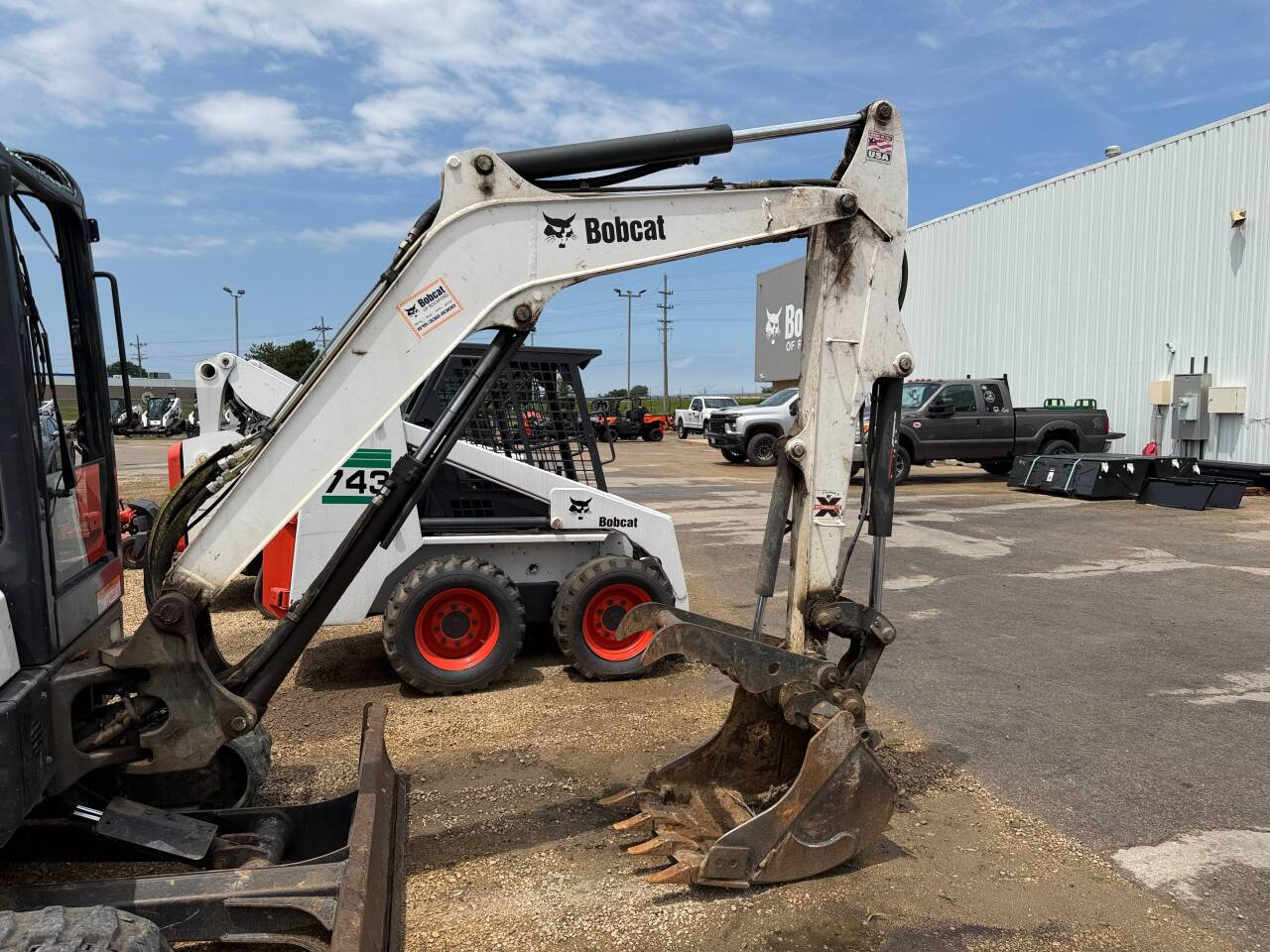 *2016 Bobcat E35 - photo 1