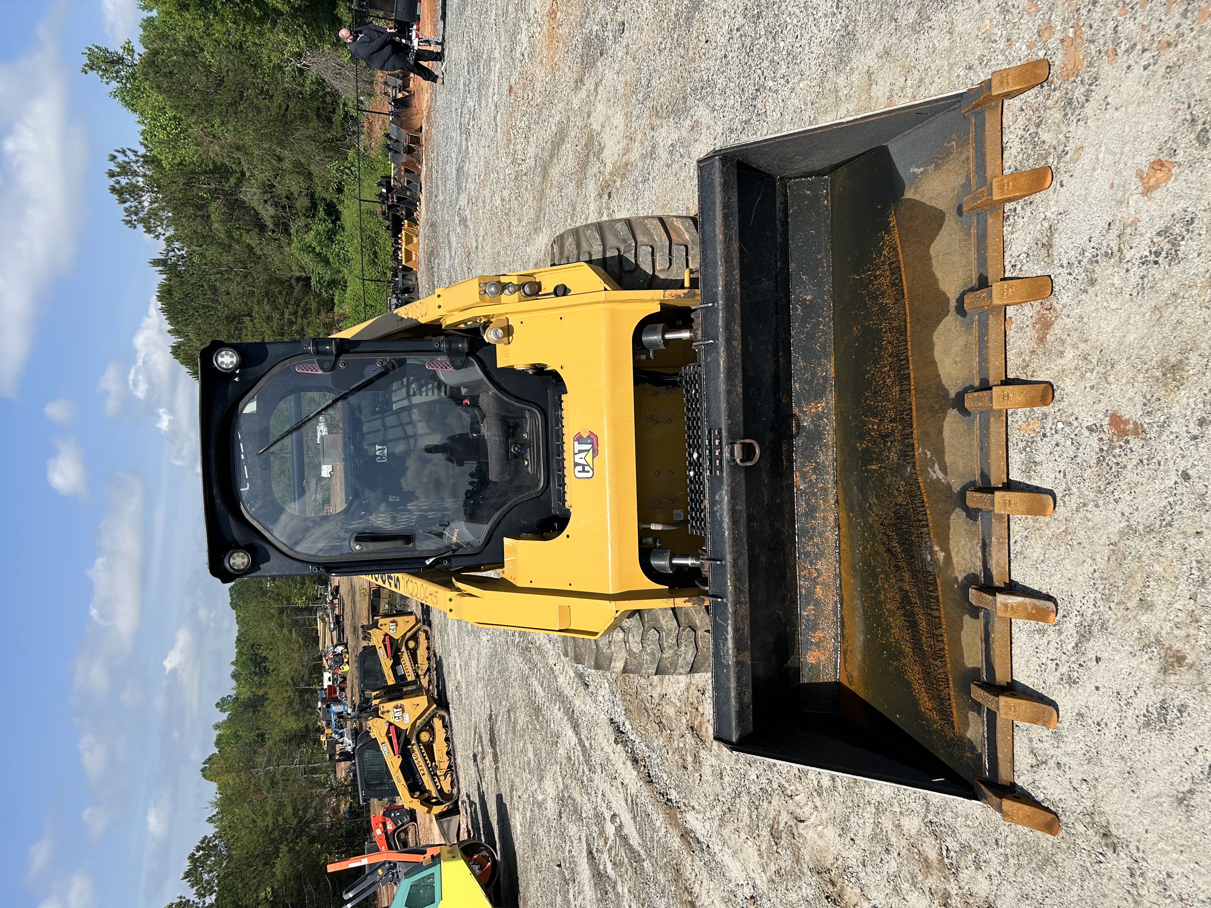 2023 CAT 262D3 - photo 2