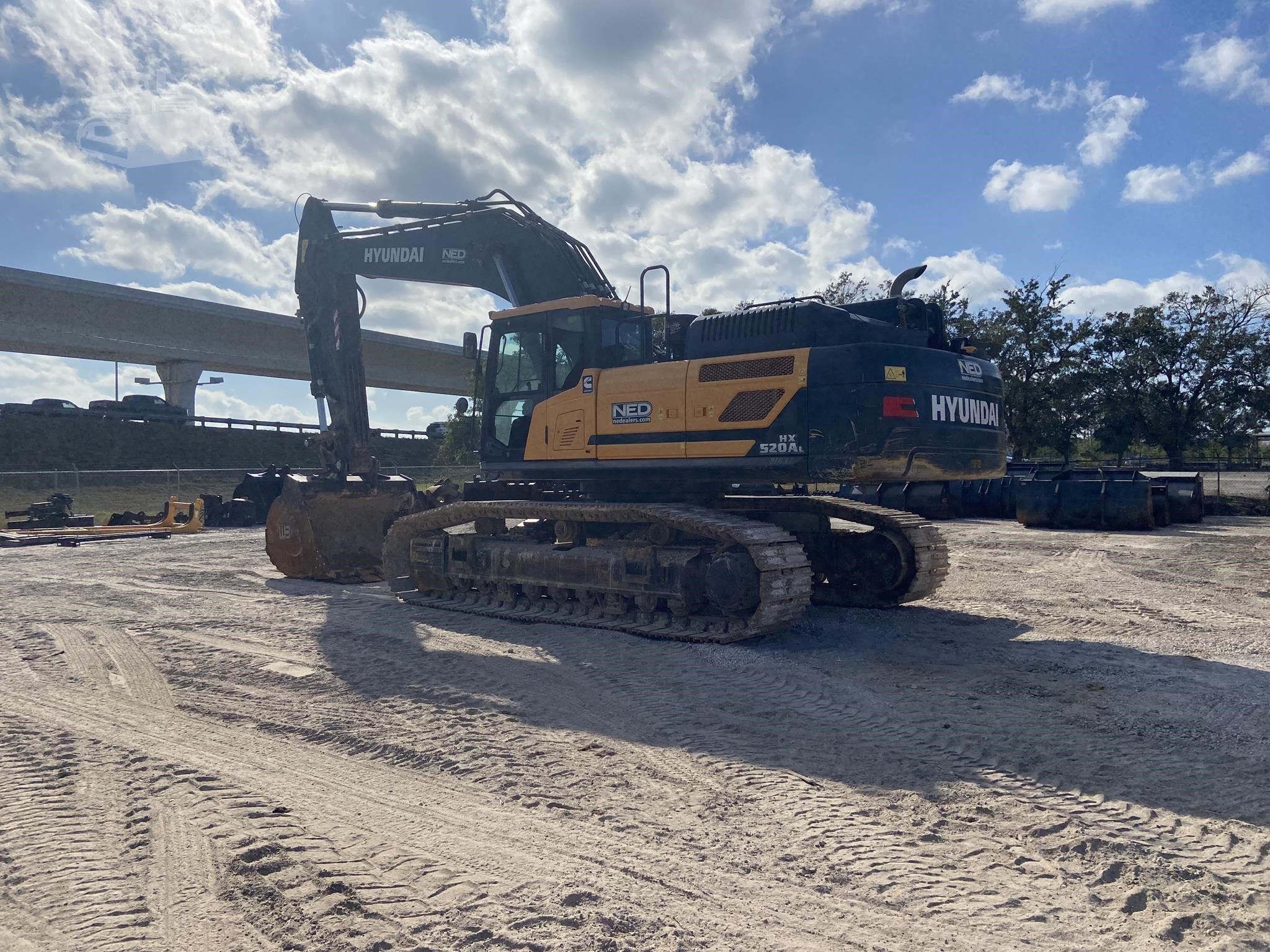 2023 HYUNDAI HX520AL Used Crawler Excavator - photo 4