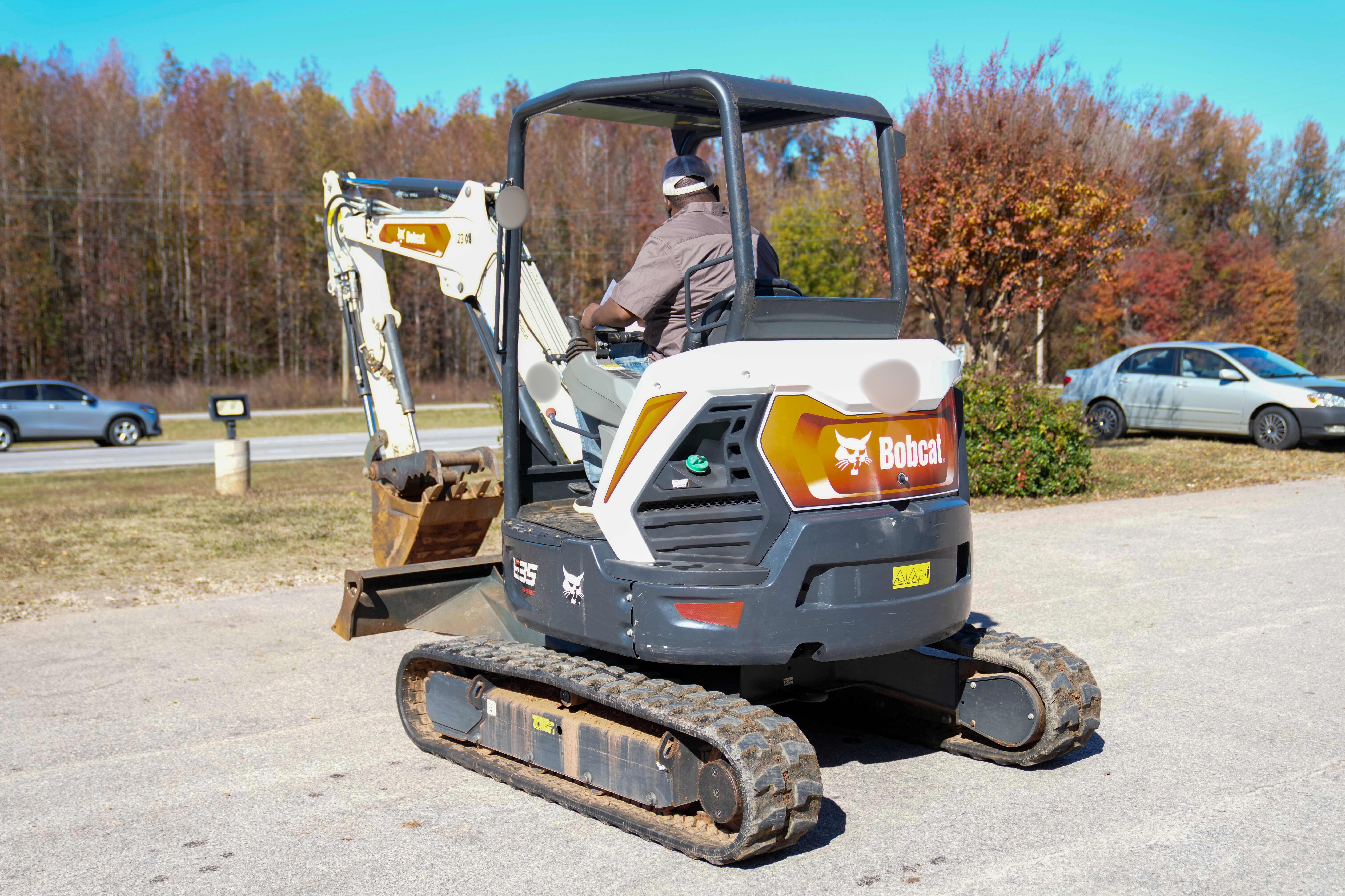 2023 Bobcat E35i Mini Excavator - photo 4