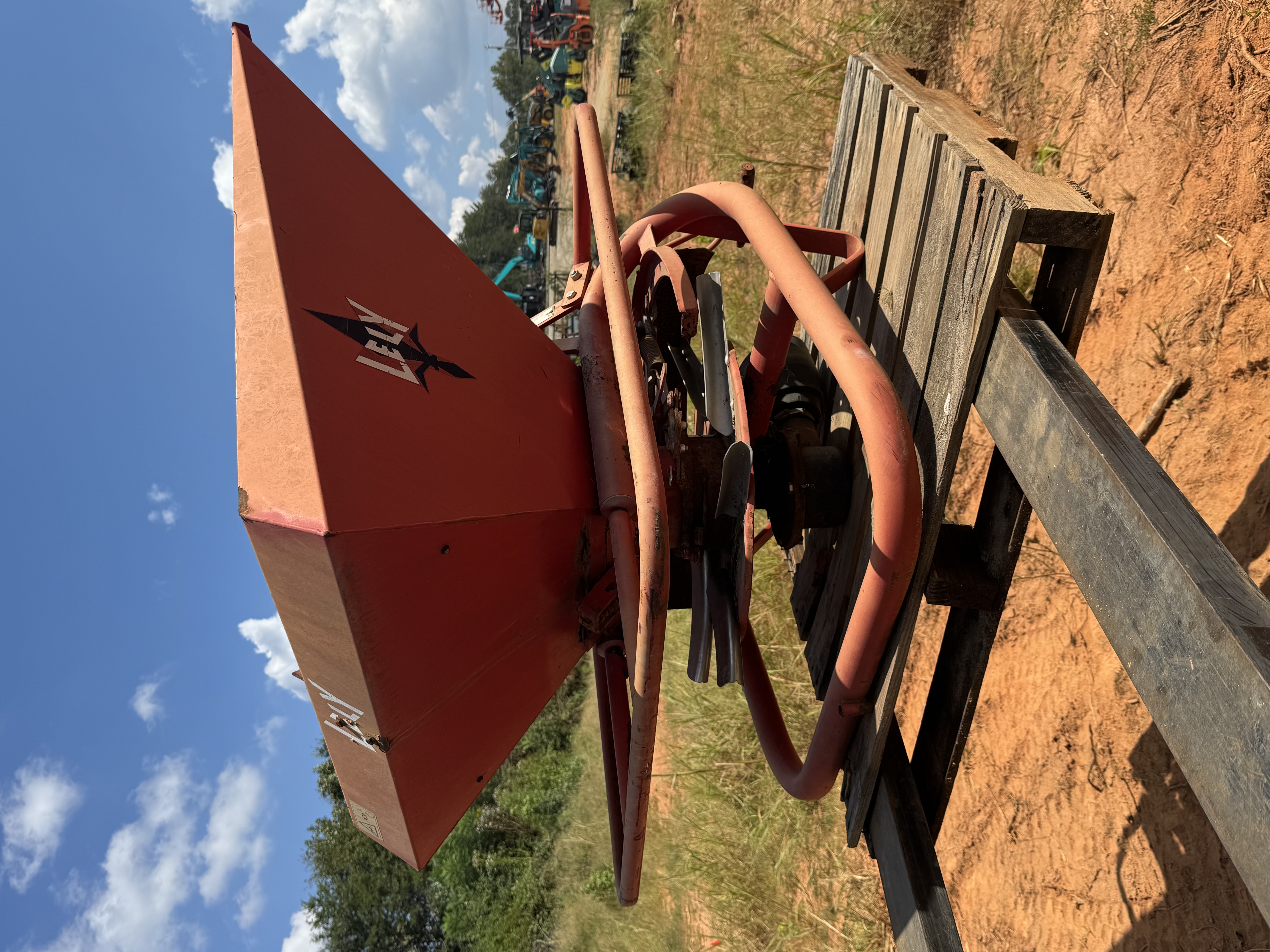 2001 Lely Fertilizer Spreader - photo 3