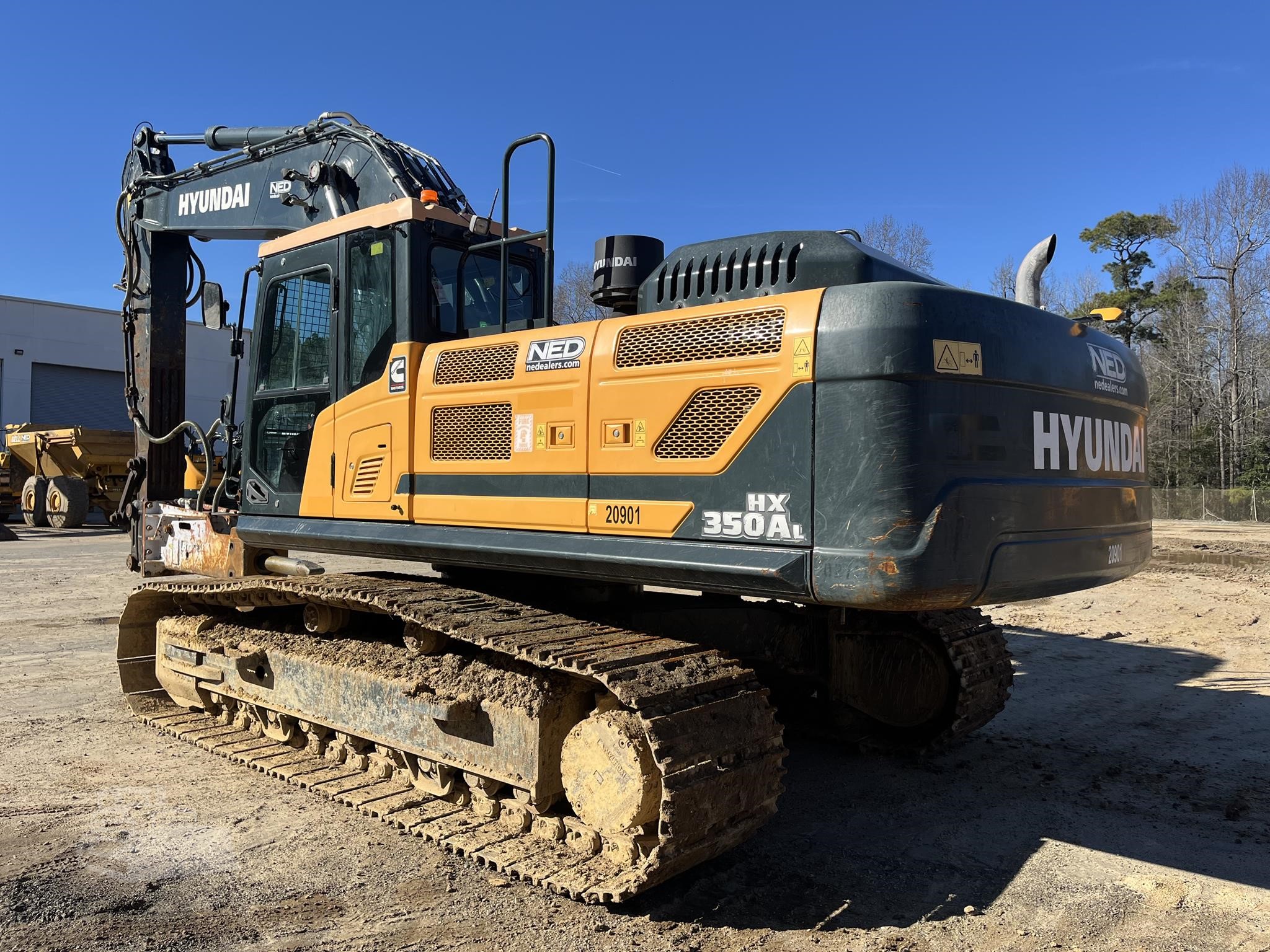 2023 HYUNDAI HX350AL Crawler Excavator - photo 3