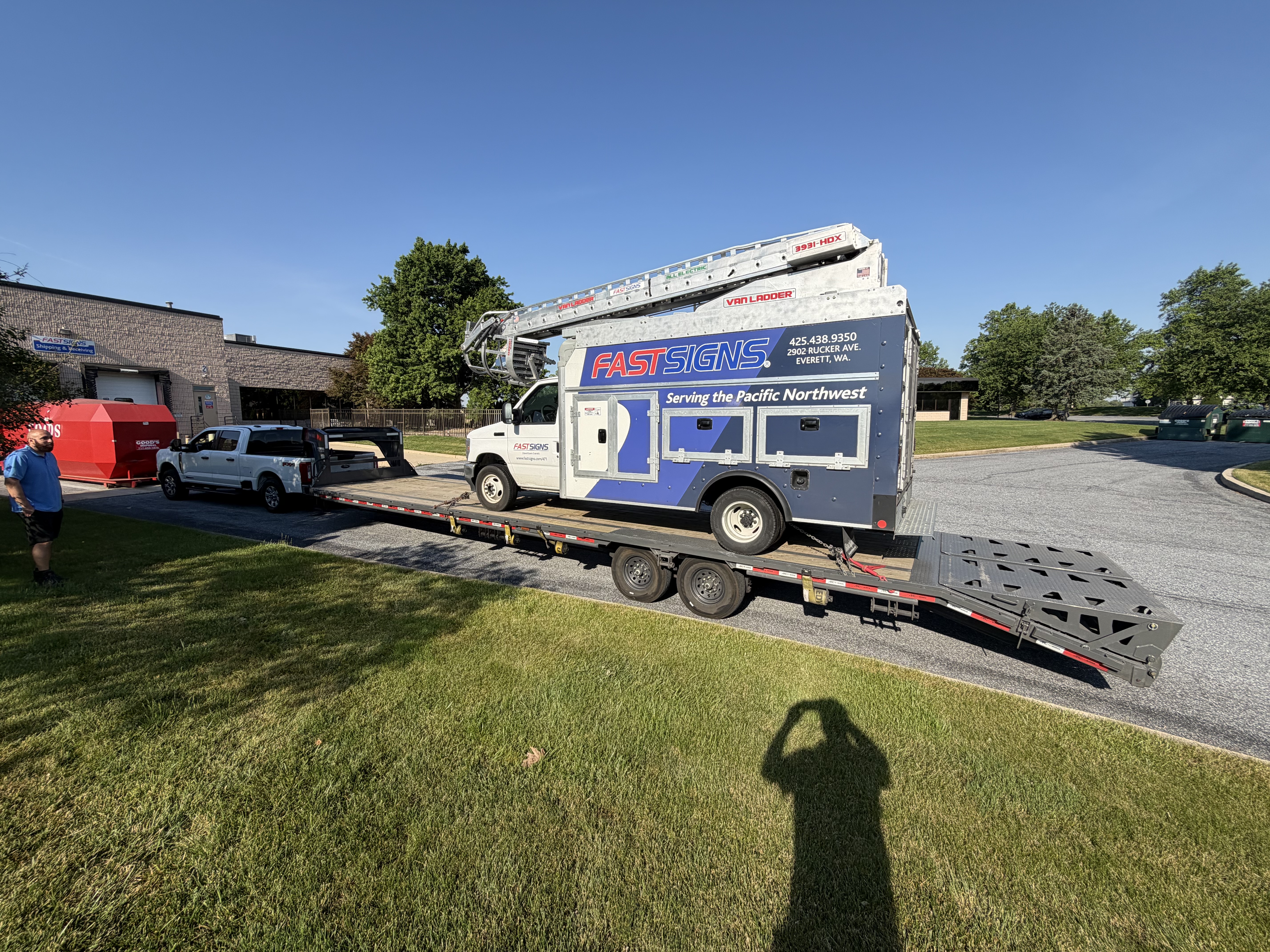 2022 FORD E450 - photo 4