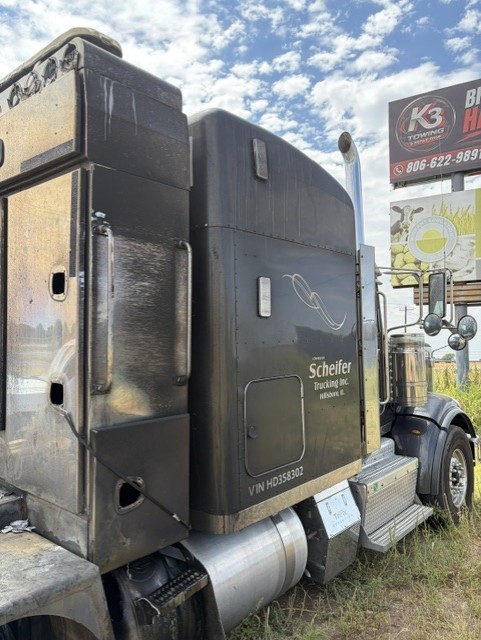 2017 Peterbilt 367 - photo 3