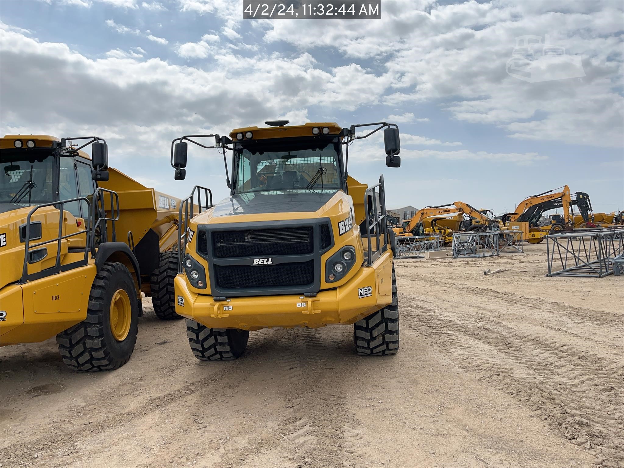 2024 BELL B25E - photo 2