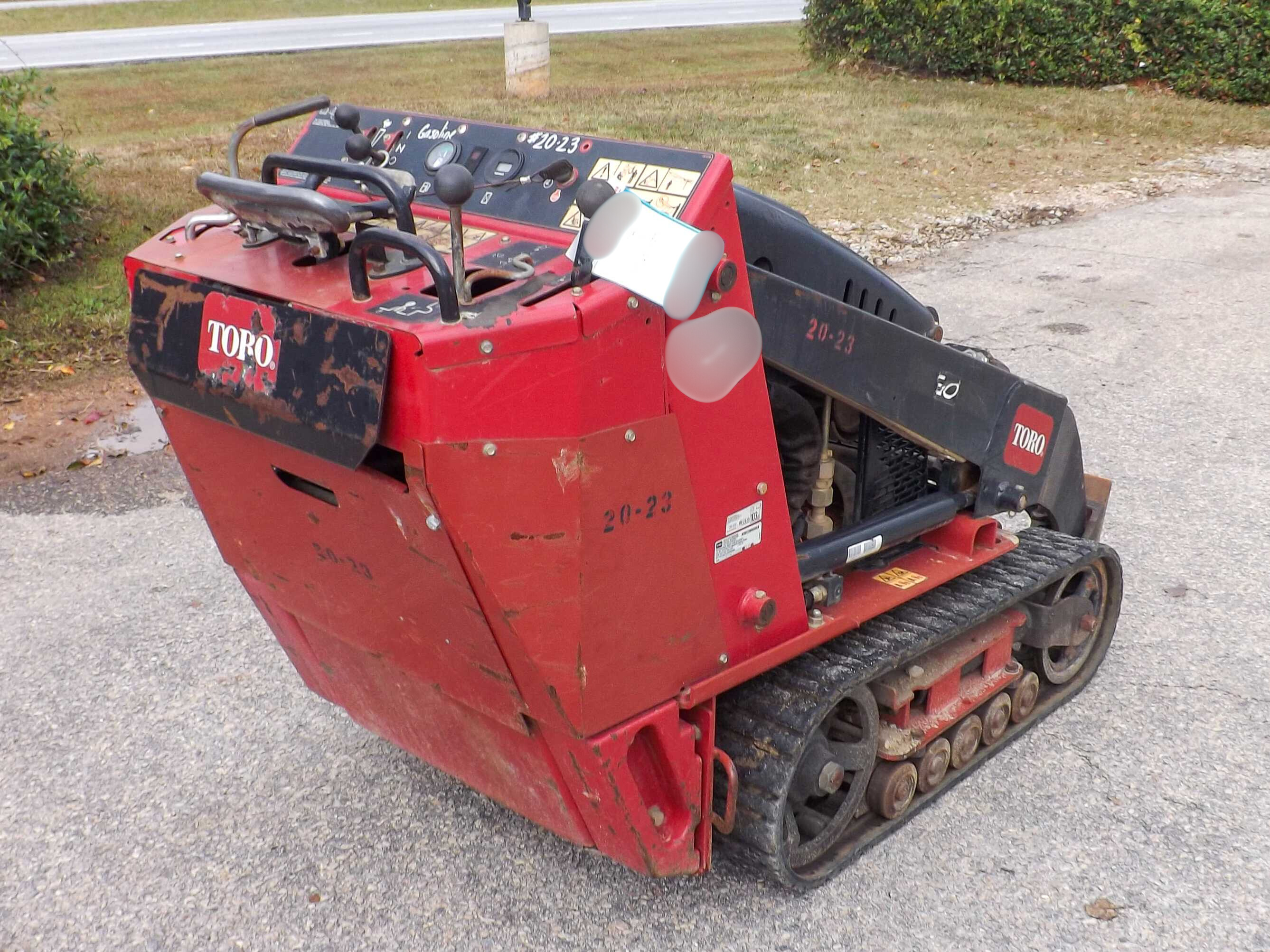2020 Toro Dingo TX-427 Mini Skid Steer Loader - photo 3