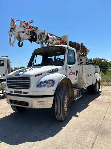 2023 Frieghtliner M2 106 Digger Truck Dakota Body 