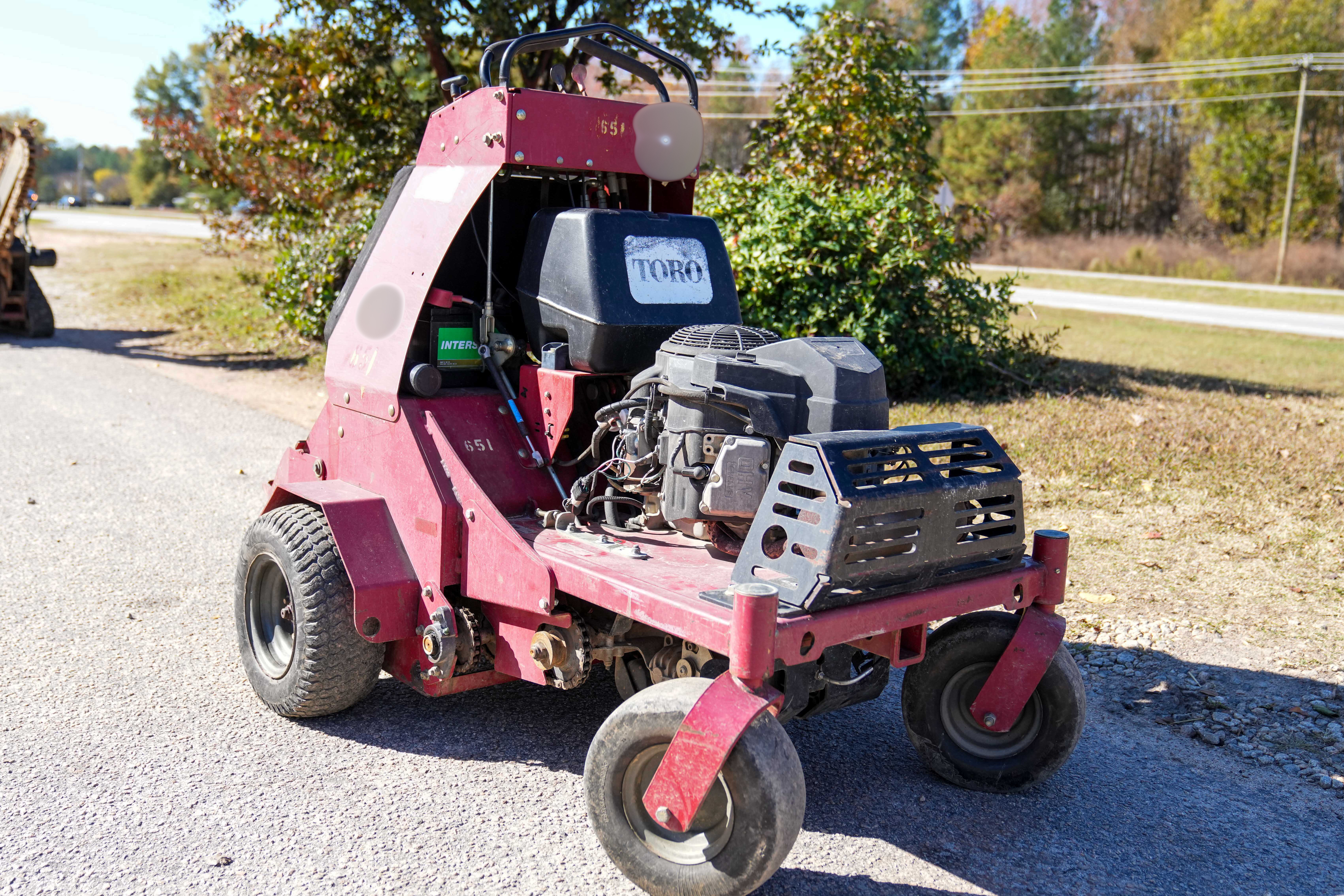 2016 Toro 23518 Stand-On Aerator - photo 2