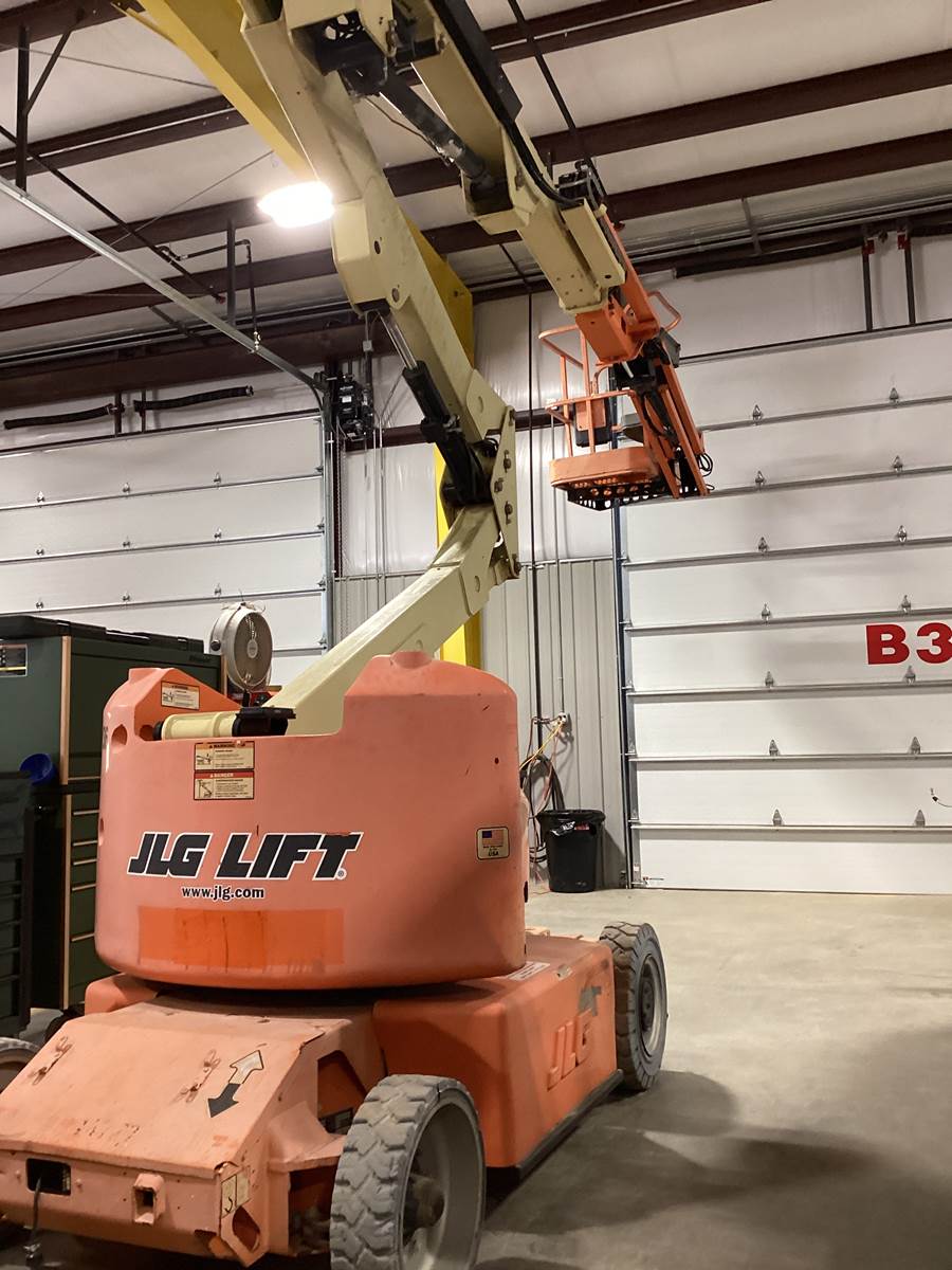 2013 JLG E400AJPN Boom Lift