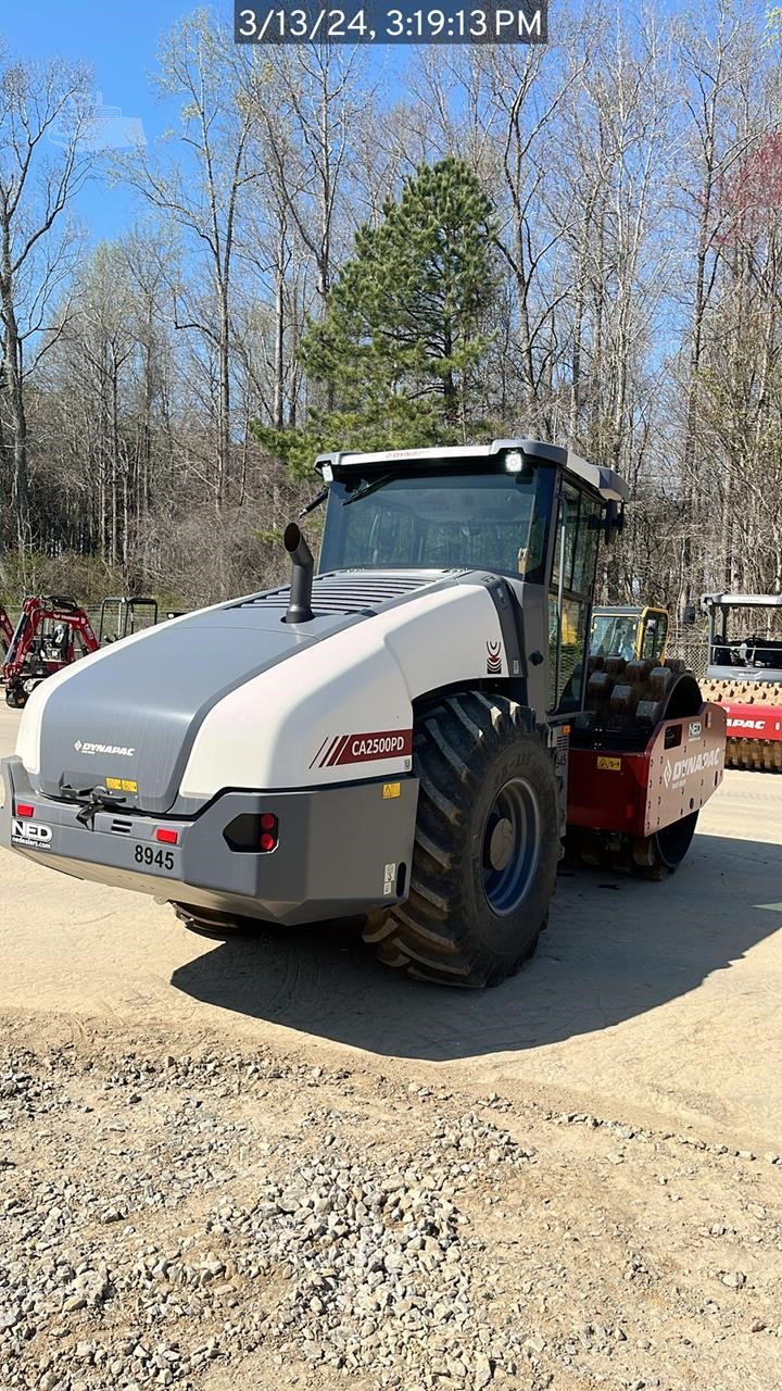2023 Dynapac CA2500PD Padfoot Compactor - photo 4
