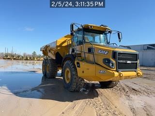 2024 BELL B30E - photo 2