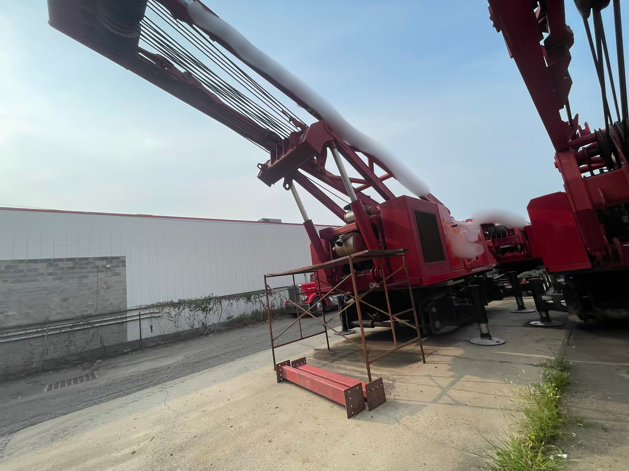 Manitowoc 999 Crawler Crane - photo 3