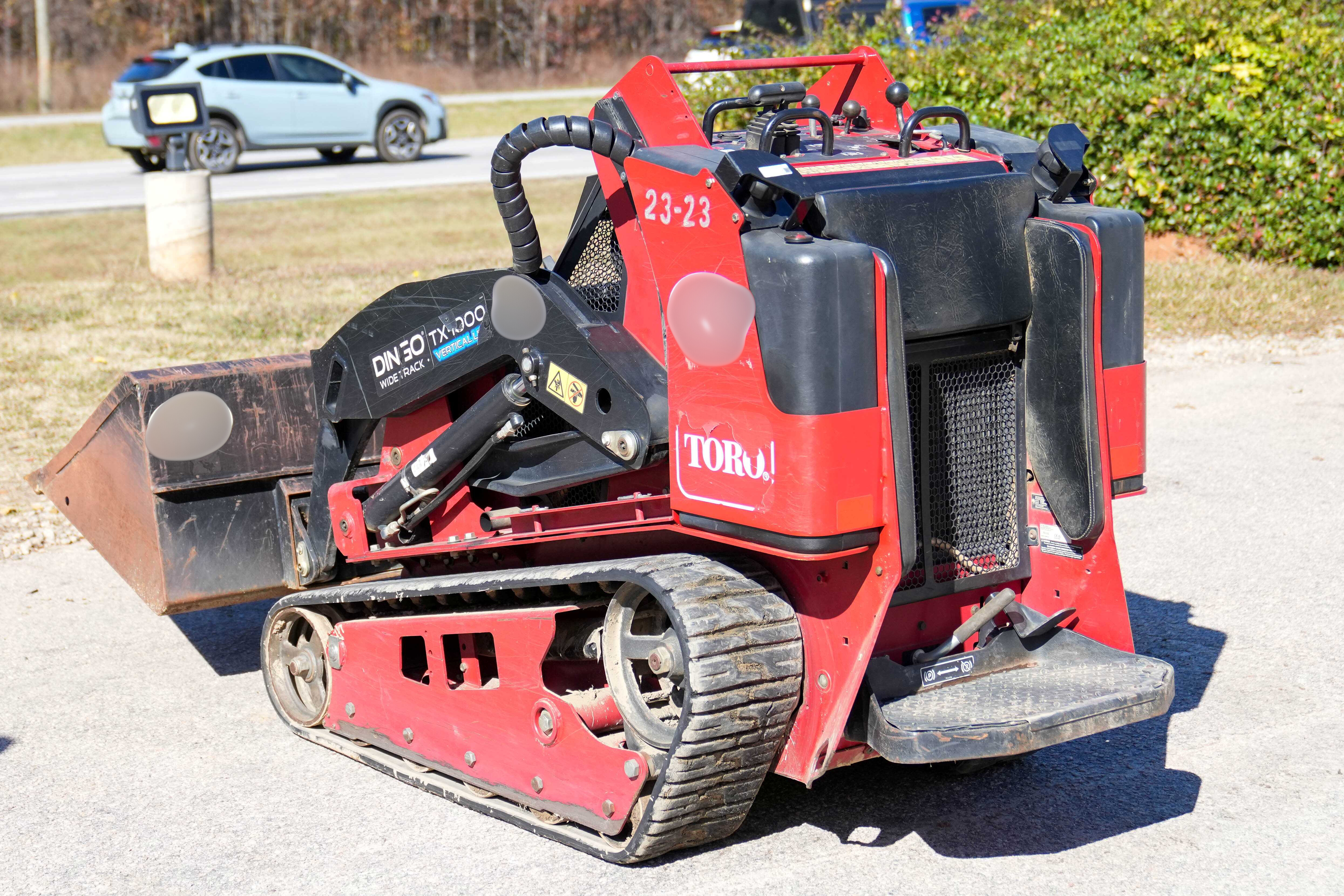 2023 Toro Dingo TX-1000 Mini Skid Steer Loader - photo 3