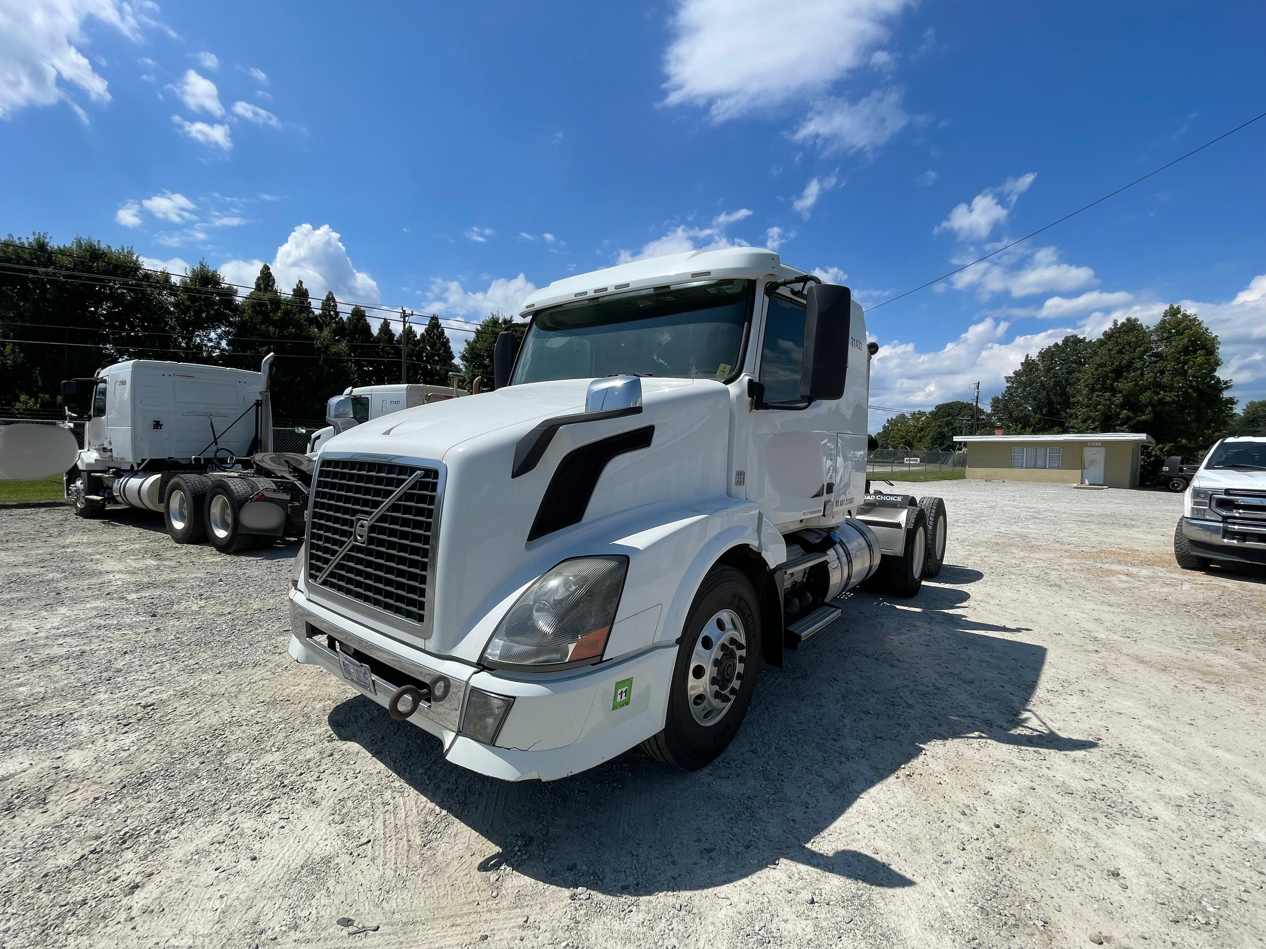 2014 Volvo VNL - photo 3
