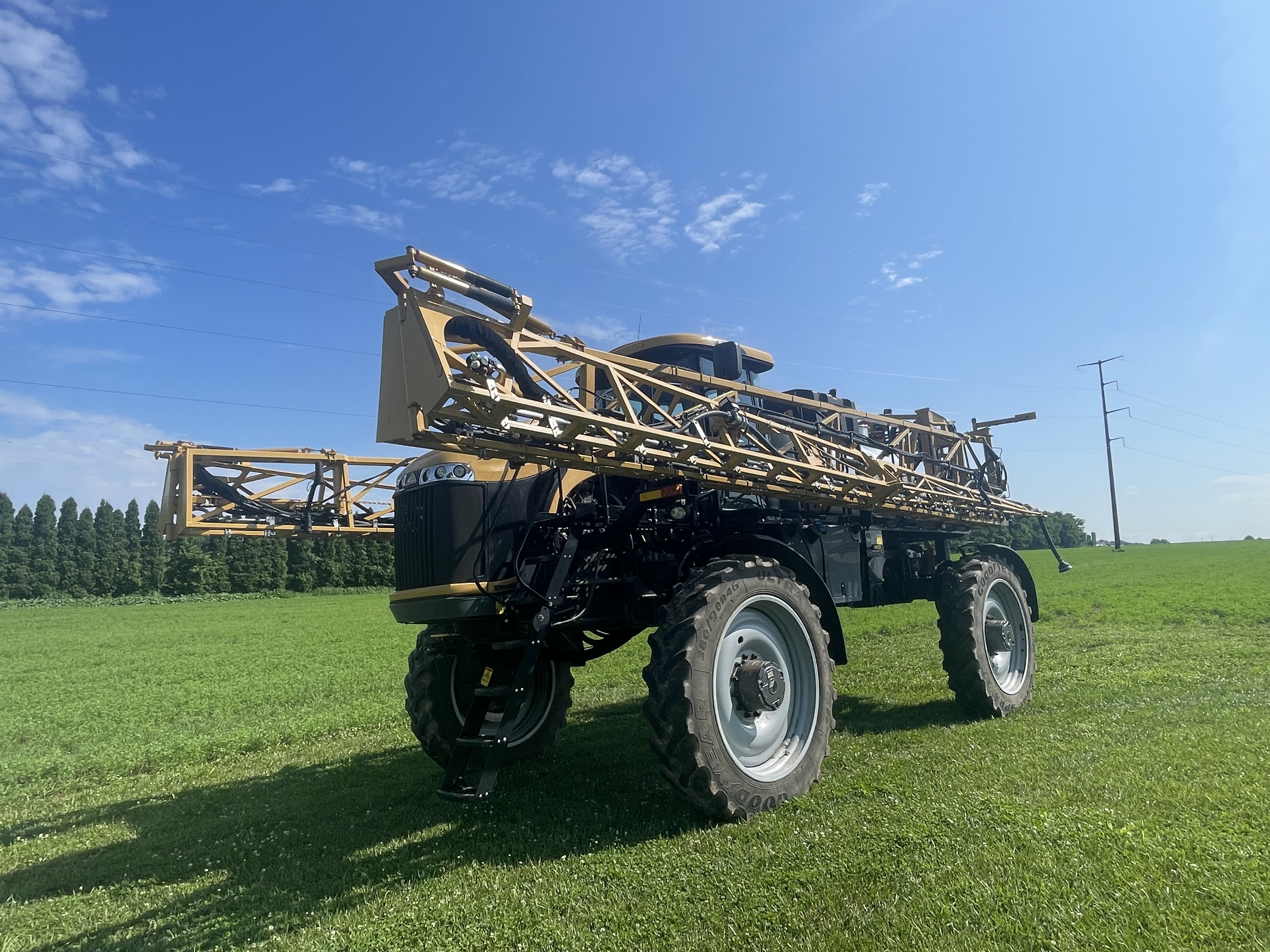 Challenger Rogator Sprayer - photo 6