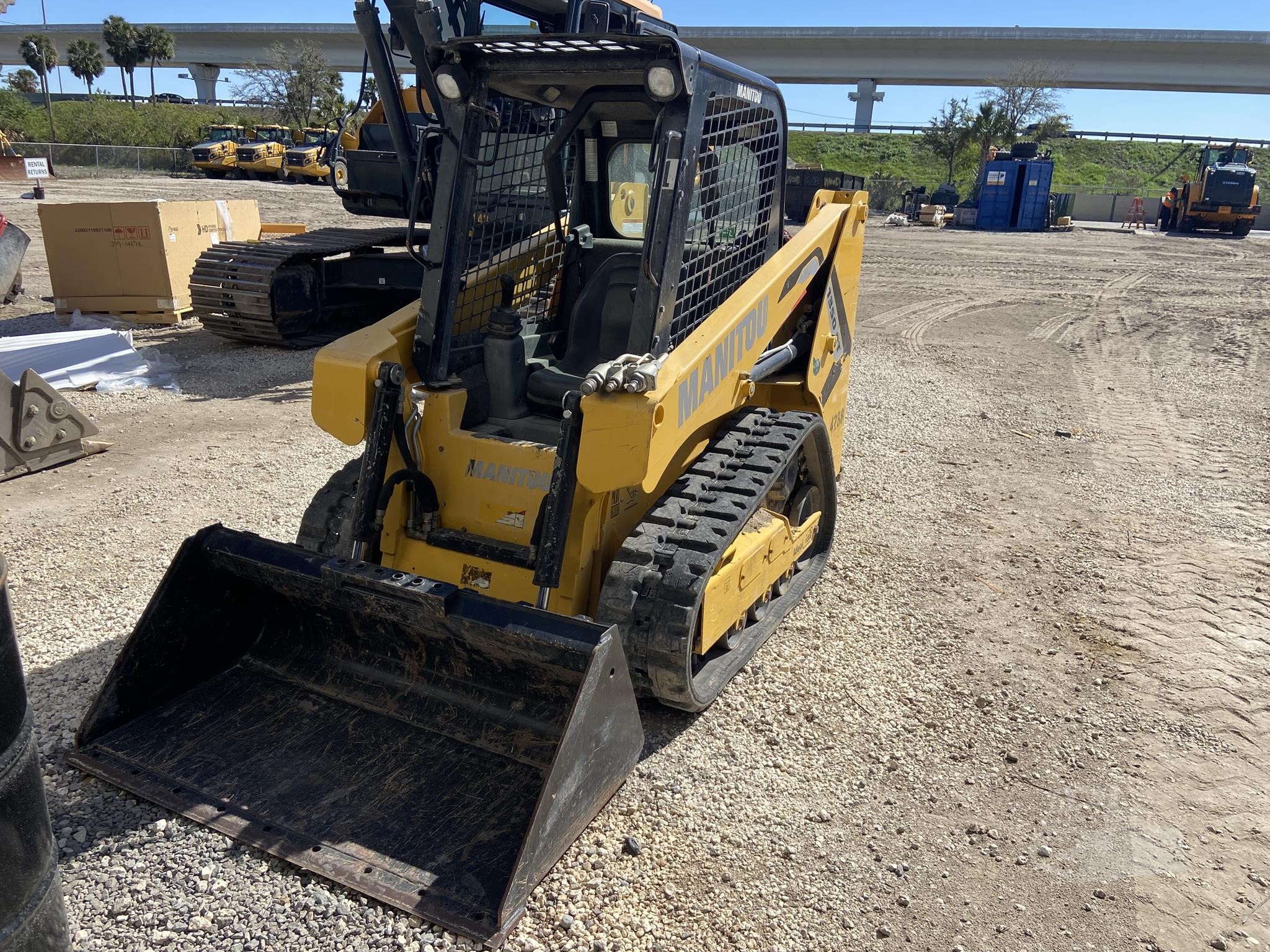 2022 MANITOU 1350RT Track Skid Steer - photo 6