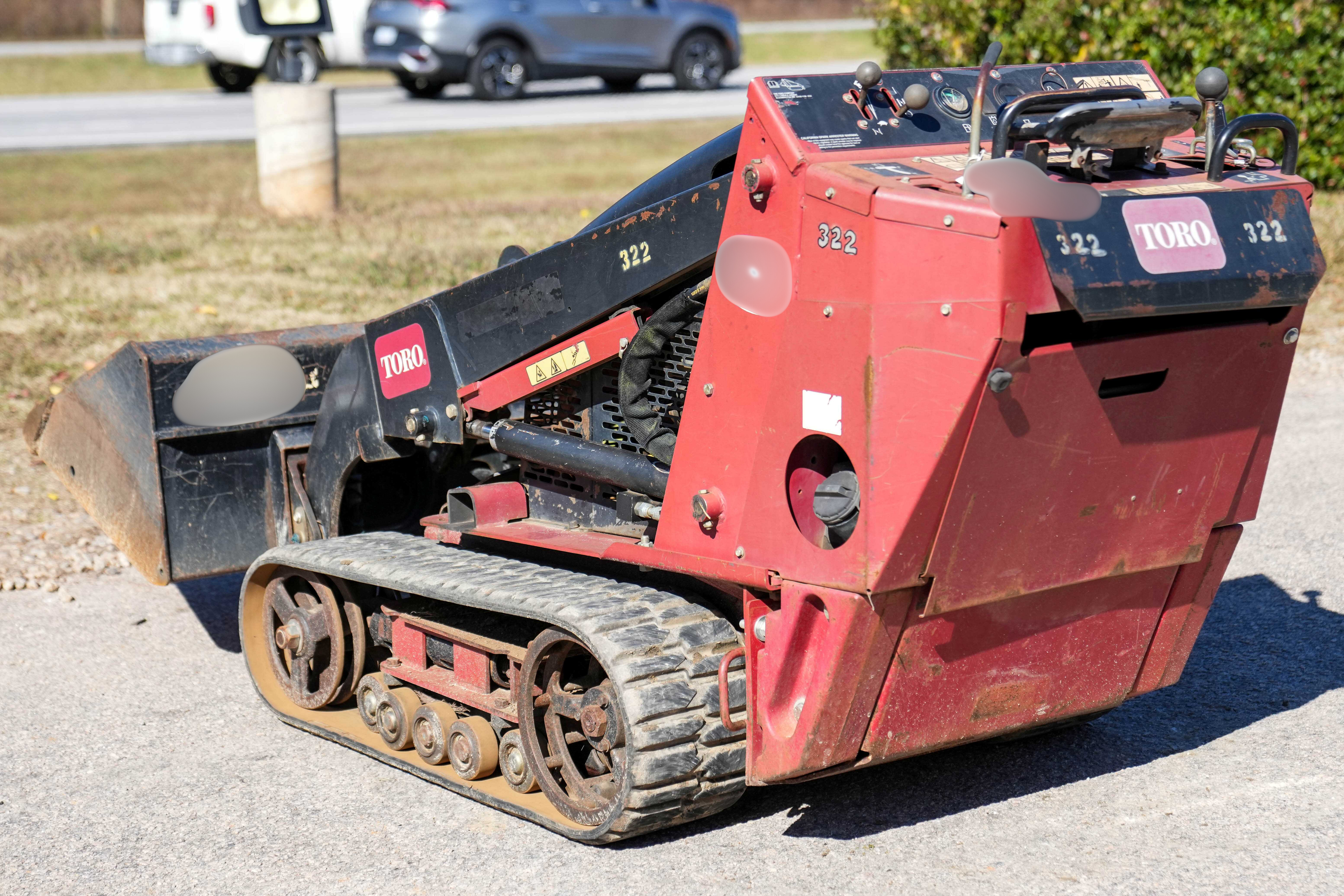 2019 Toro Dingo TX-427 Mini Skid Steer Loader - photo 3
