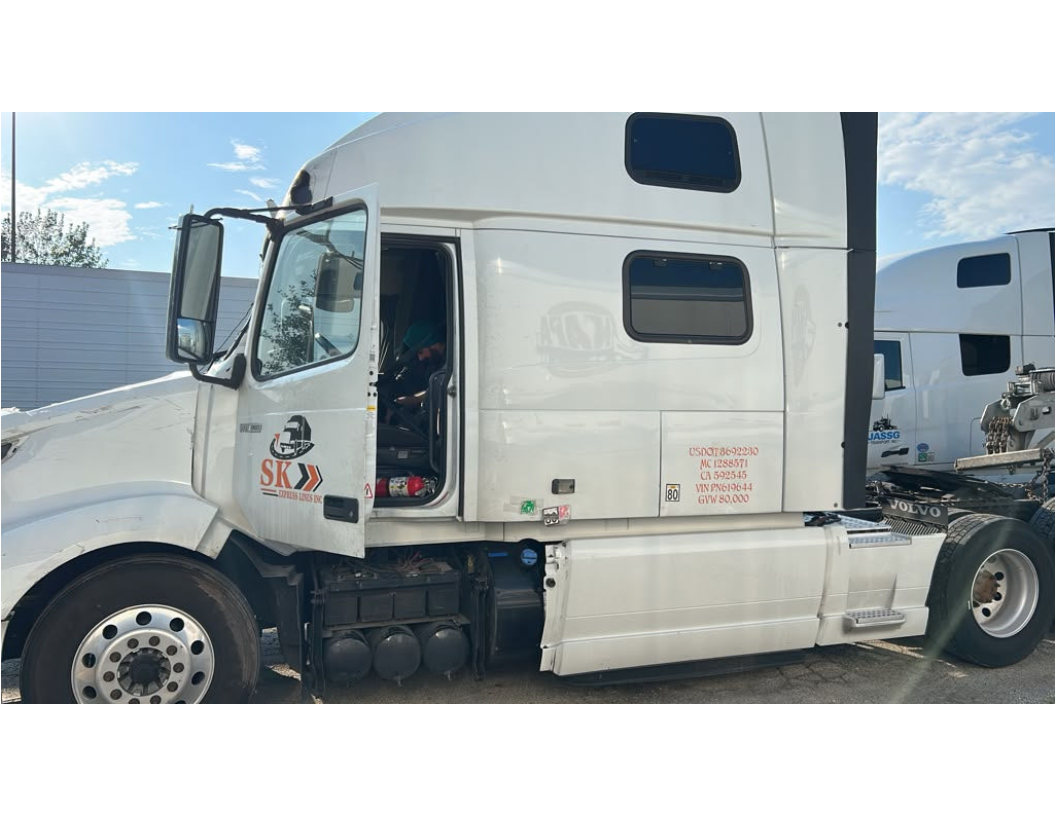 2023 Volvo VNL 860