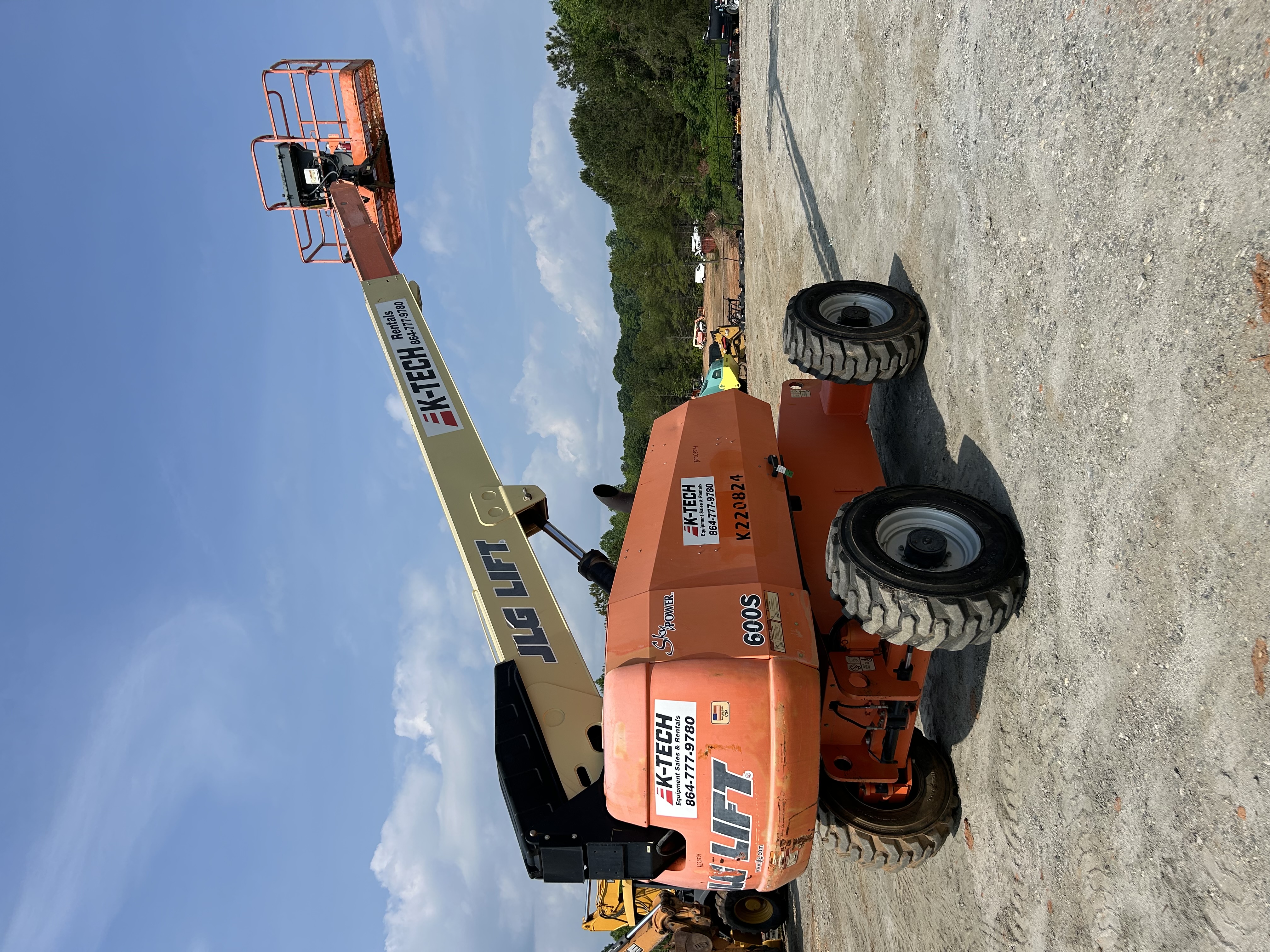 2017 JLG Lift 600S