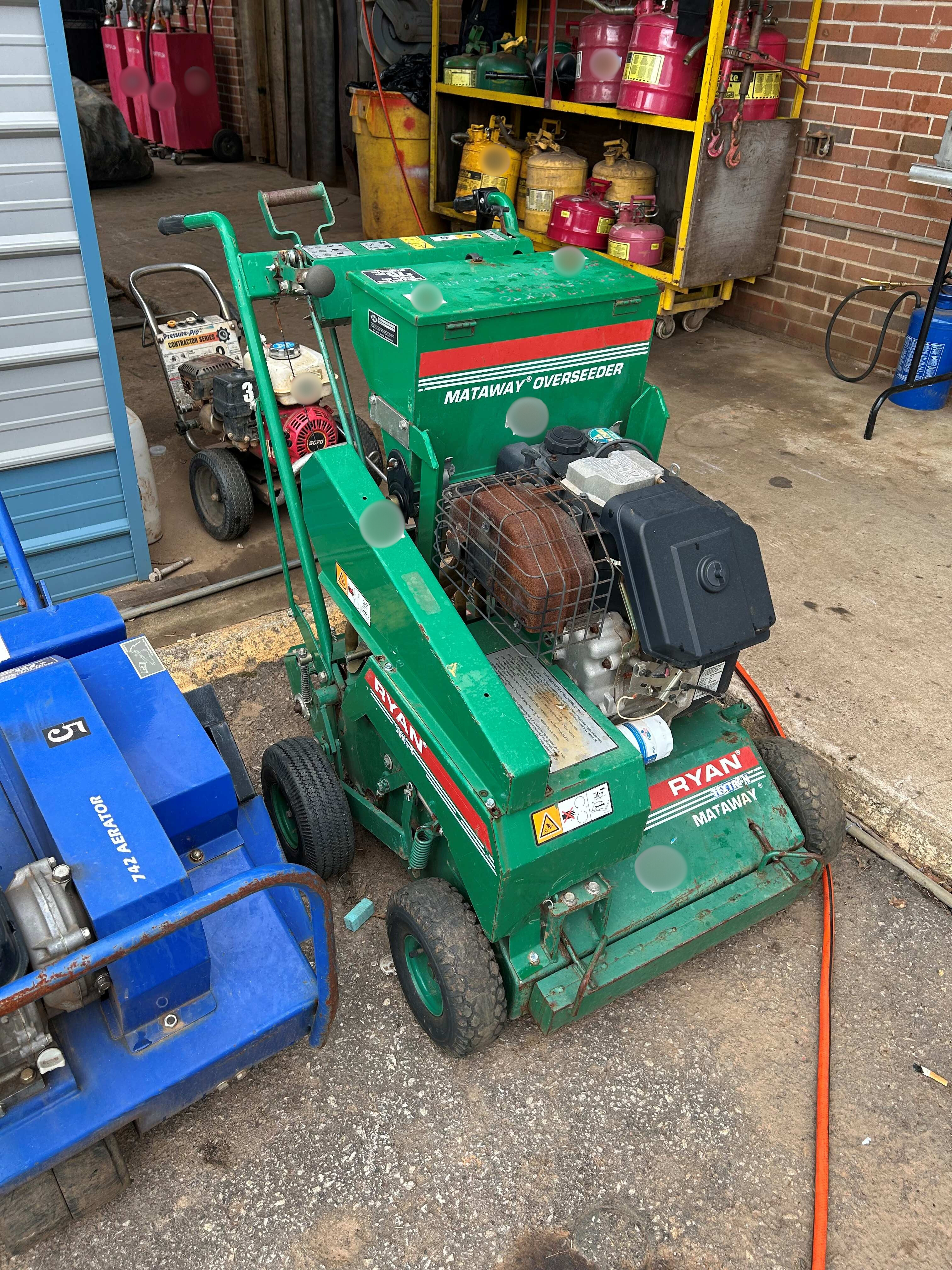 2000 Ryan Mataway 544B73A Overseeder