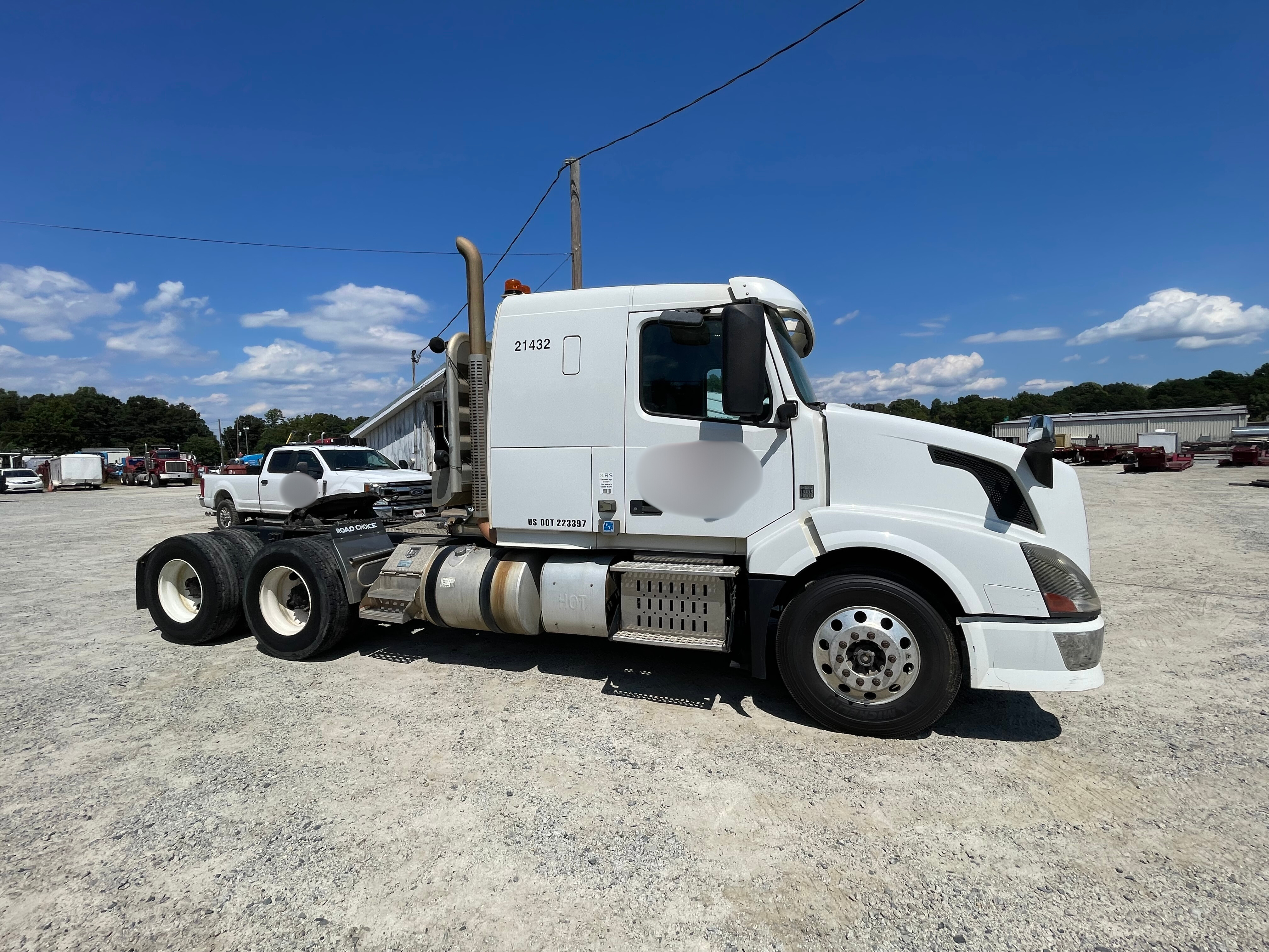 2014 Volvo VNL - photo 5