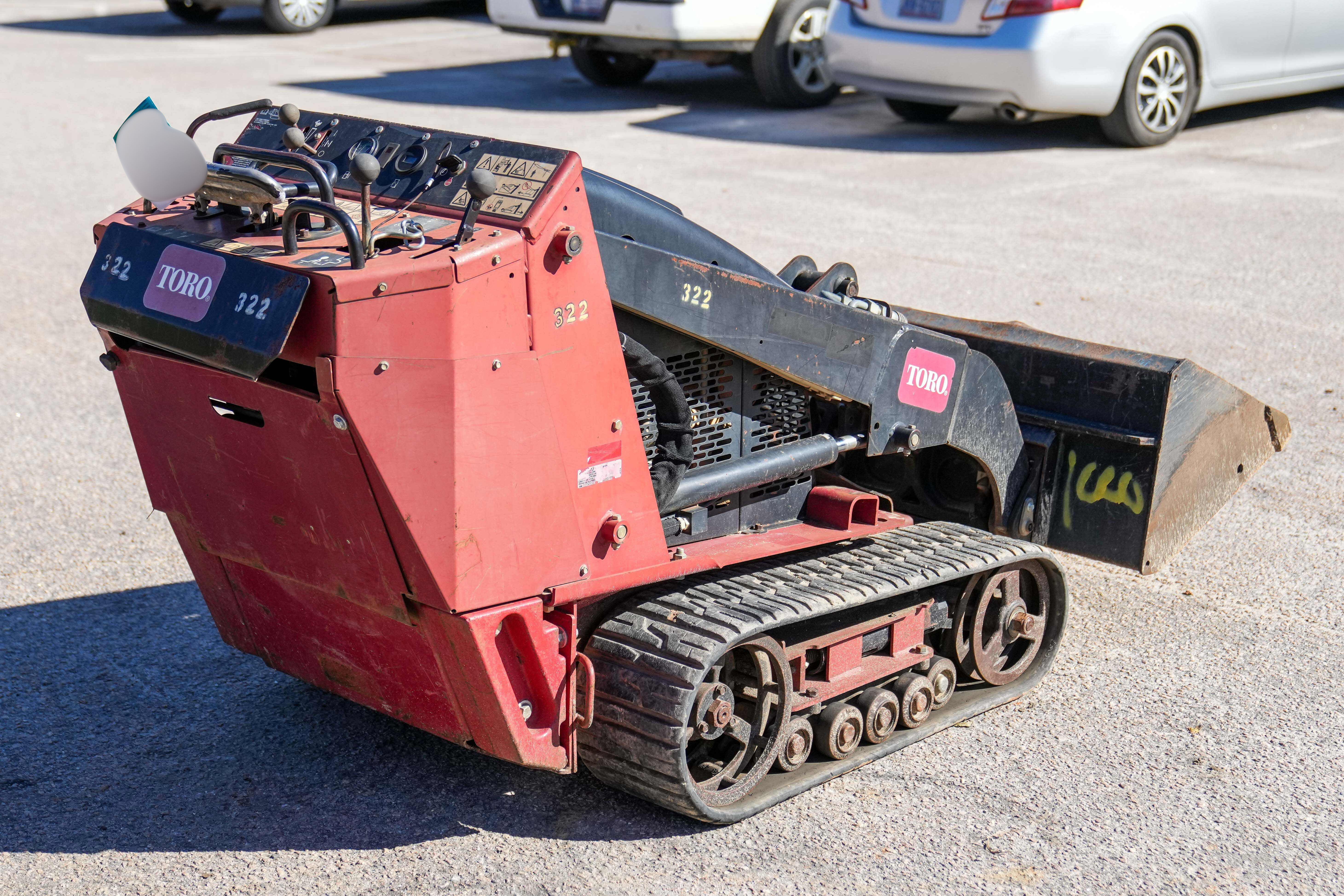2019 Toro Dingo TX-427 Mini Skid Steer Loader - photo 4